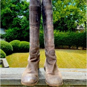 Women’s Frye Tall Leather Riding Boots. Gently Used with Great Patina.
